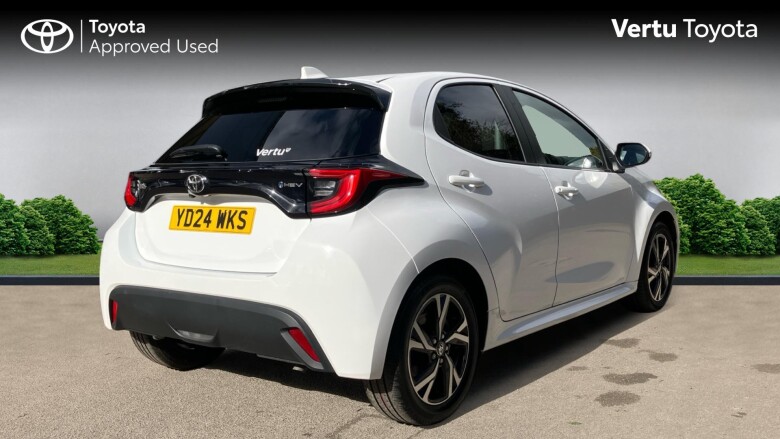 Toyota Yaris 1.5 Hybrid Design 5dr CVT Hybrid Hatchback